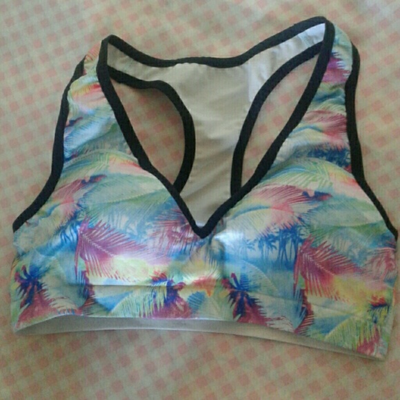 Pink Victoria Secret Push-Up bra - Picture 1 of 2